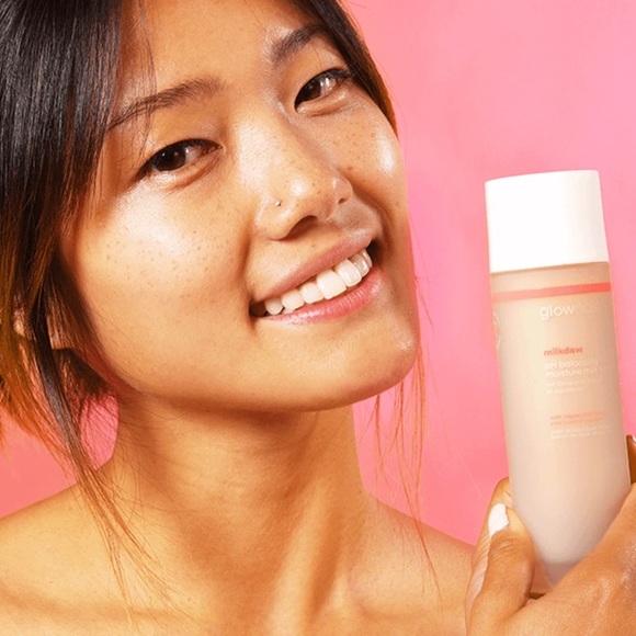 Glowoasis Milkdew pH Balancing Moisture Milk Toner - Picture 4 of 5